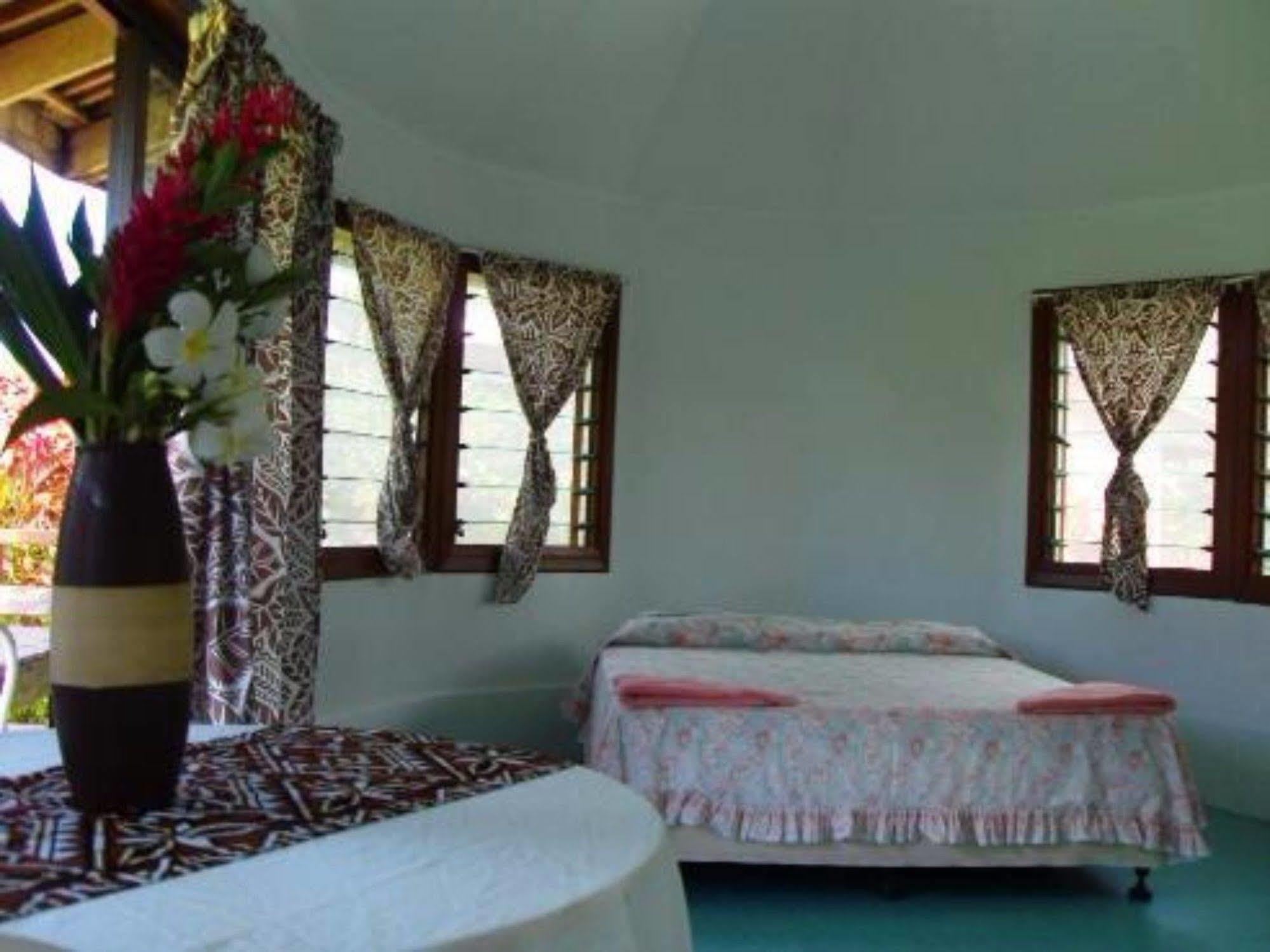 The Savaiian Hotel Salelologa Bagian luar foto