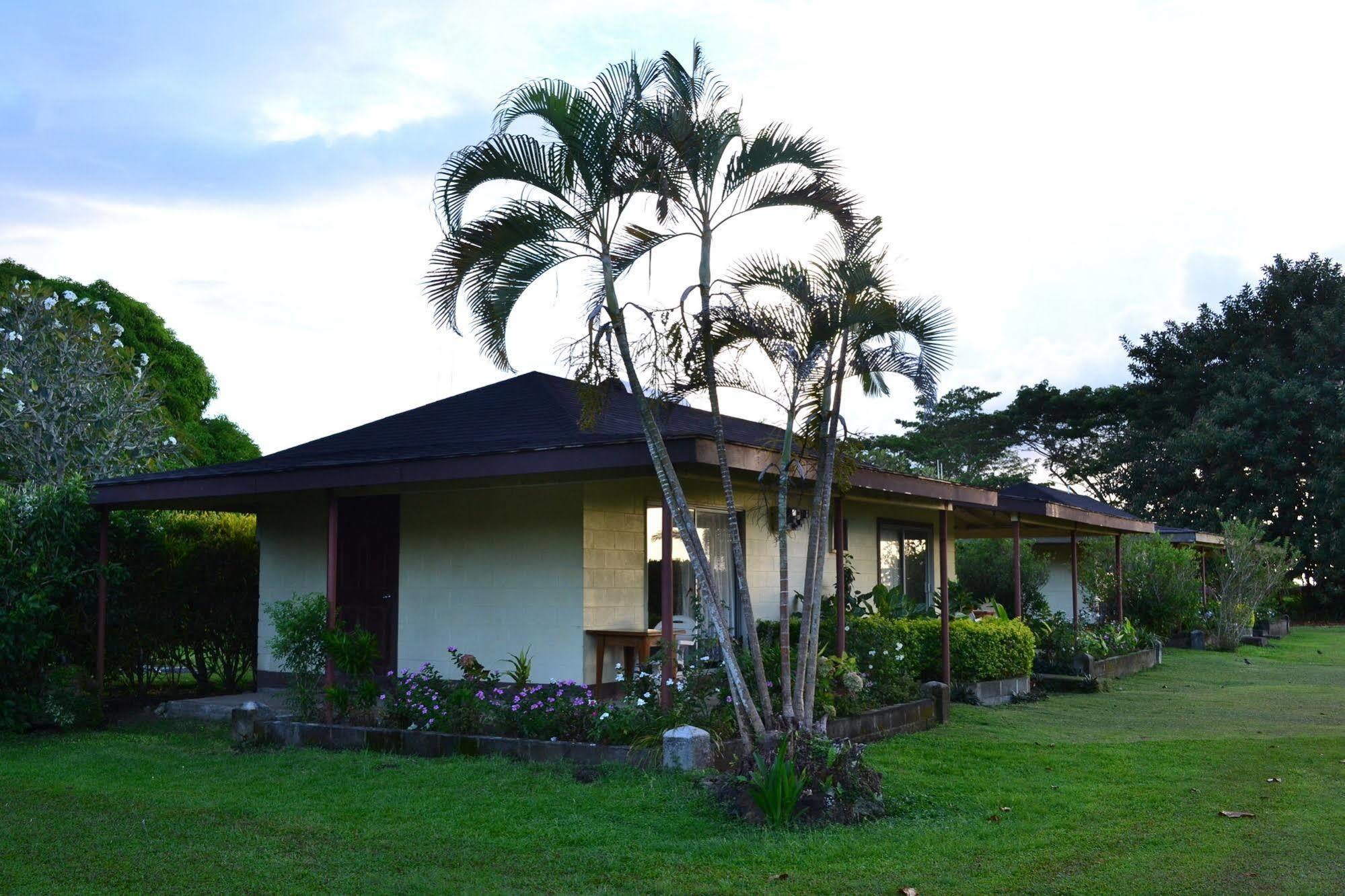 The Savaiian Hotel Salelologa Bagian luar foto