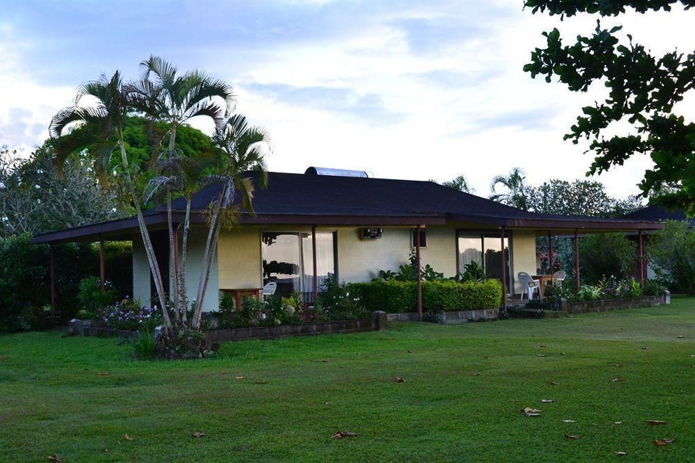 The Savaiian Hotel Salelologa Bagian luar foto