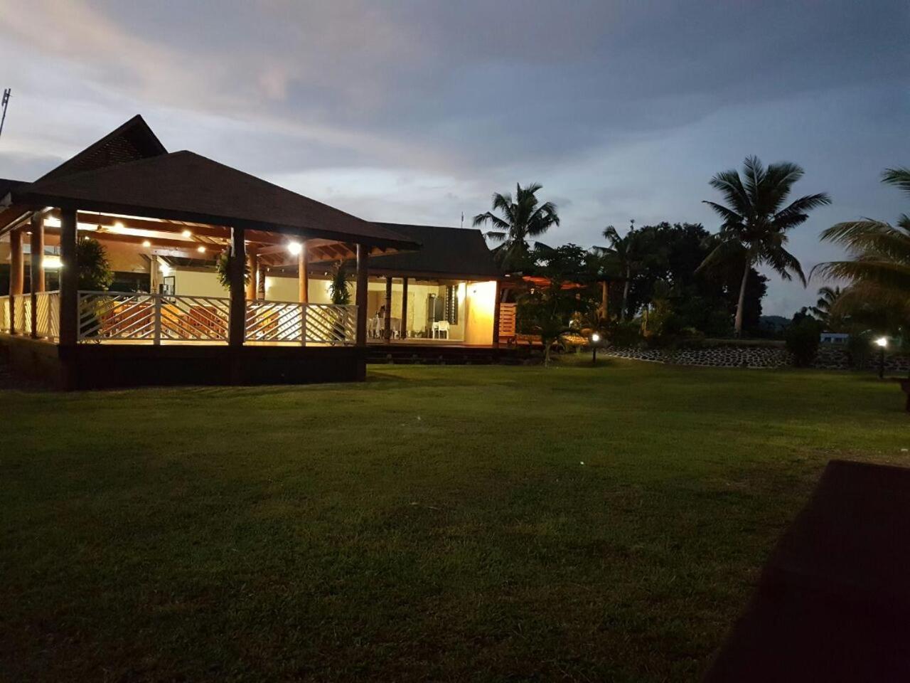 The Savaiian Hotel Salelologa Bagian luar foto